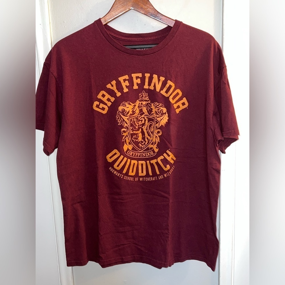 Harry Potter gryffindor quidditch t shirt